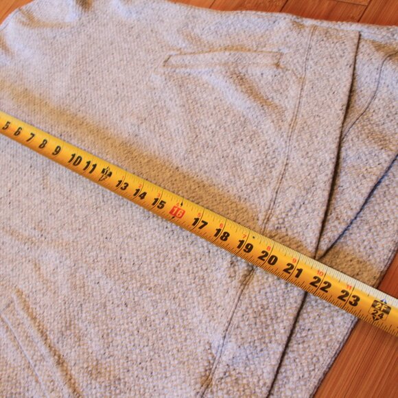 Duluth Women's Medium Cottagecore Sweatshirt Pocket Thumbholes Winter M L Cozy - Picture 7 of 8